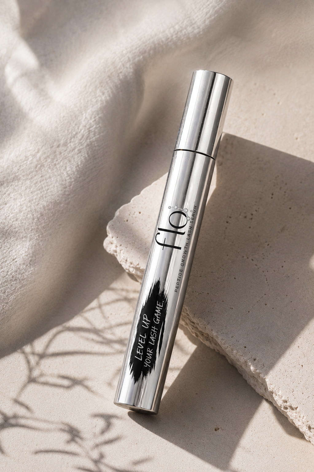 Peptide lash serum by Flo Theory